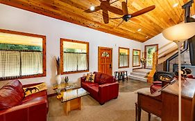 Cedar Cabin Near Silverwood