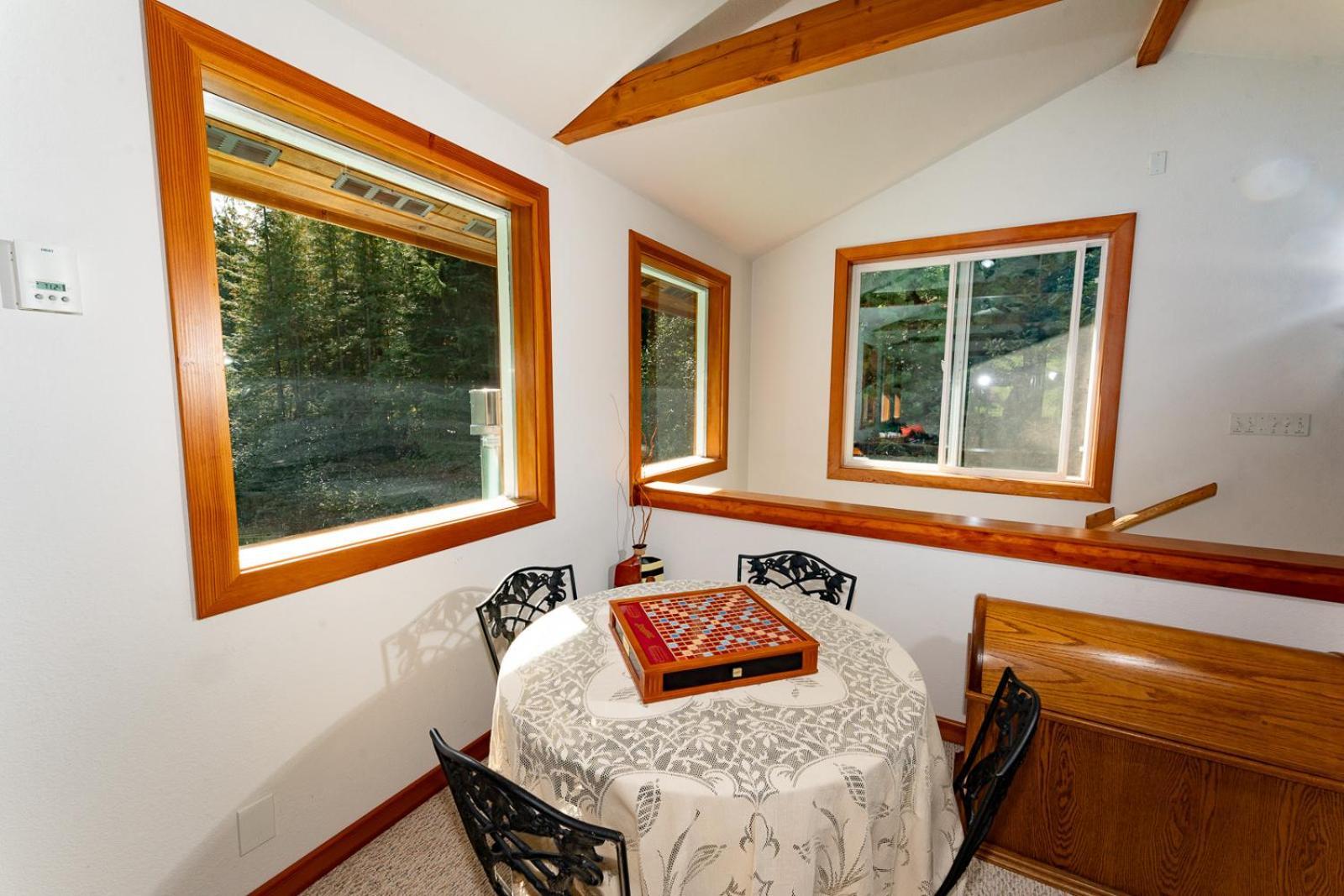 Cedar Cabin Near Silverwood Spirit Lake Exterior photo